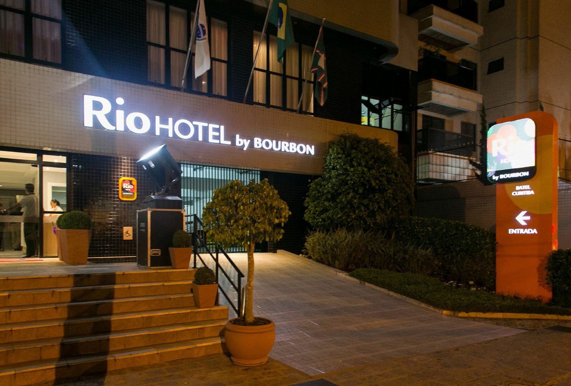 Rio Hotel By Bourbon Curitiba Bagian luar foto
